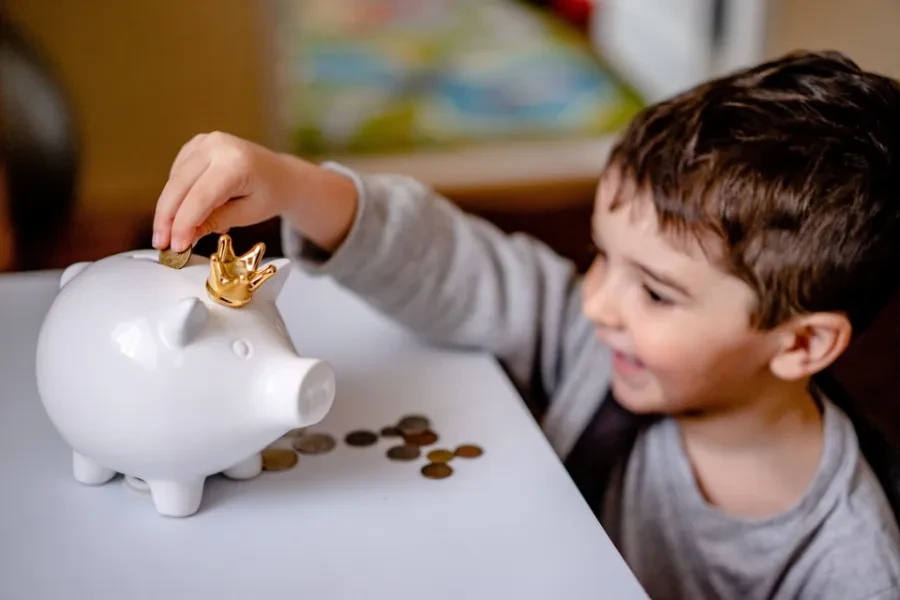 A importância da literacia financeira na educação das crianças e jovens